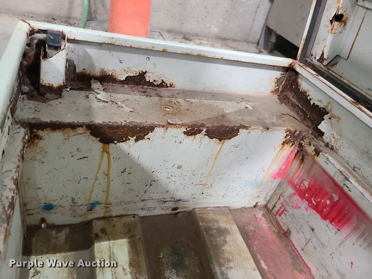 image for item JG9447 (4) toolboxes