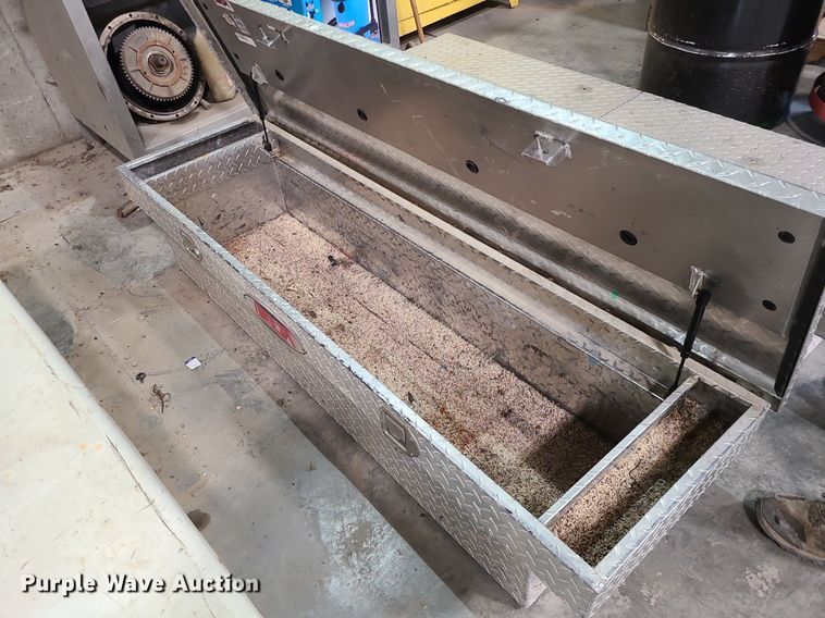 image for item JG9447 (4) toolboxes