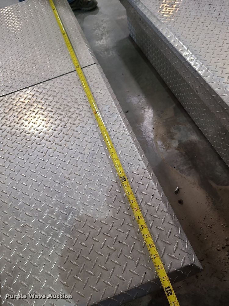 image for item JG9447 (4) toolboxes