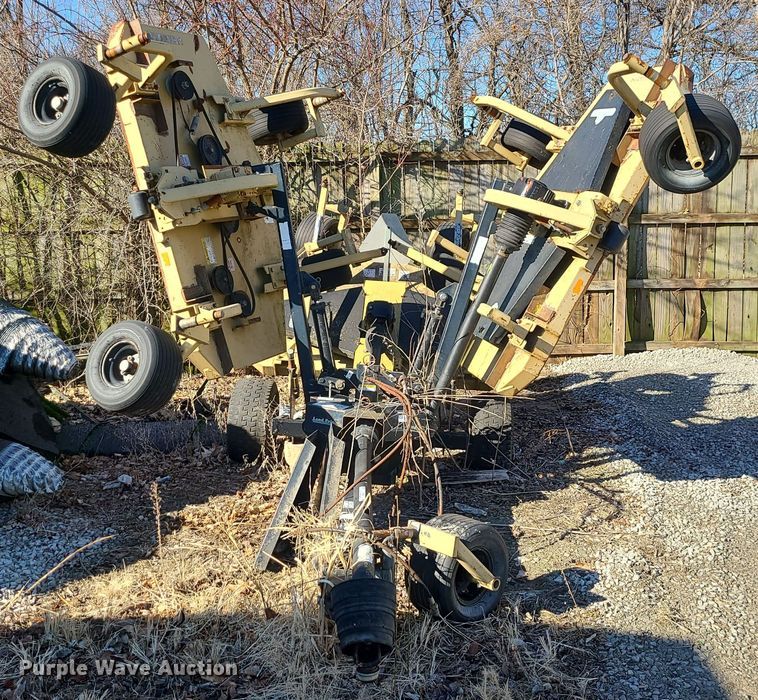 image for item JG9488 Land Pride  batwing finish mower