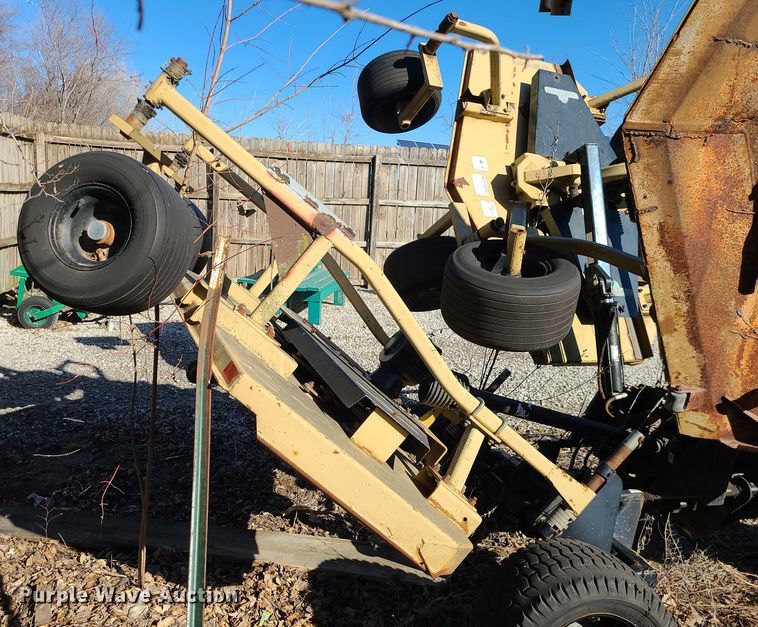 image for item JG9488 Land Pride  batwing finish mower