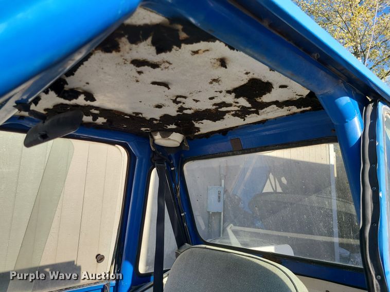 image for item JG9490 Go 4 P35  golf cart