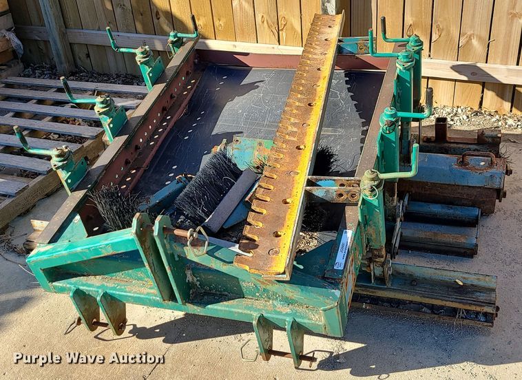 image for item JG9491 Land leveler