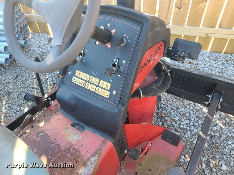 image for item JG9492 Toro Sand Pro 3040  bunker rake