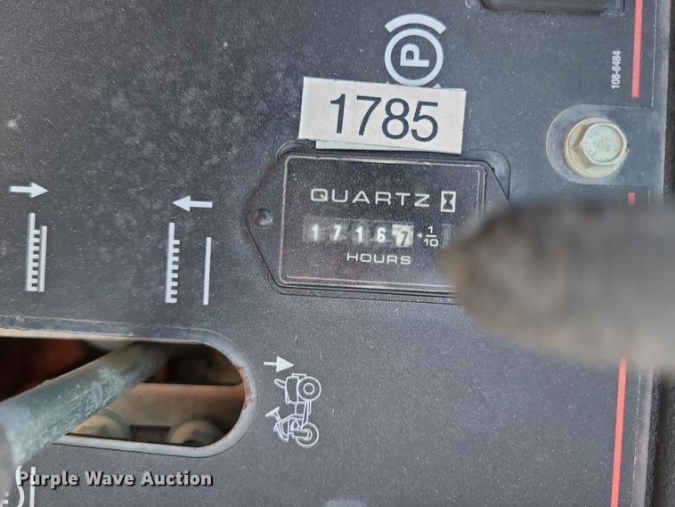 image for item JG9492 Toro Sand Pro 3040  bunker rake