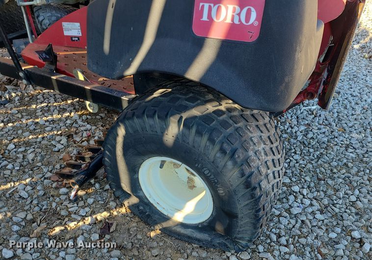 image for item JG9492 Toro Sand Pro 3040  bunker rake