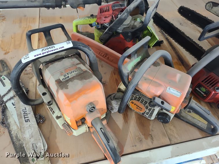 image for item JG9495 (7) chain saws