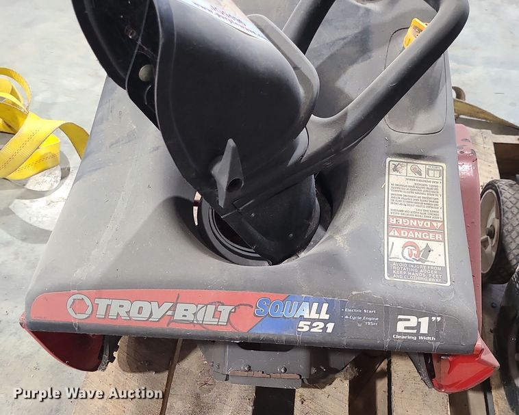 image for item JG9496 Lawn equipment