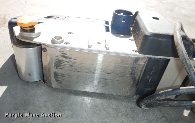 image for item JQ9759 Tools