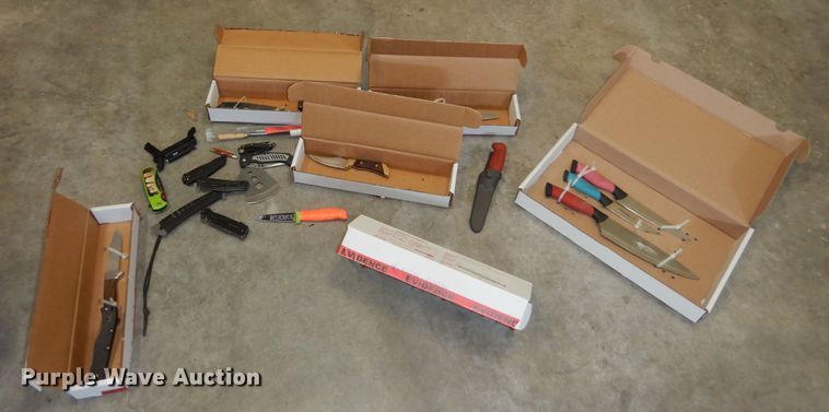 image for item JQ9761 Household items