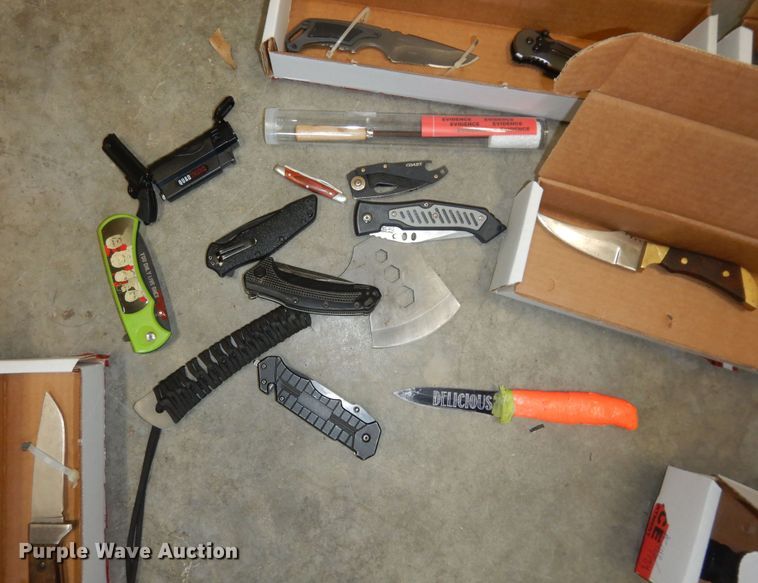 image for item JQ9761 Household items