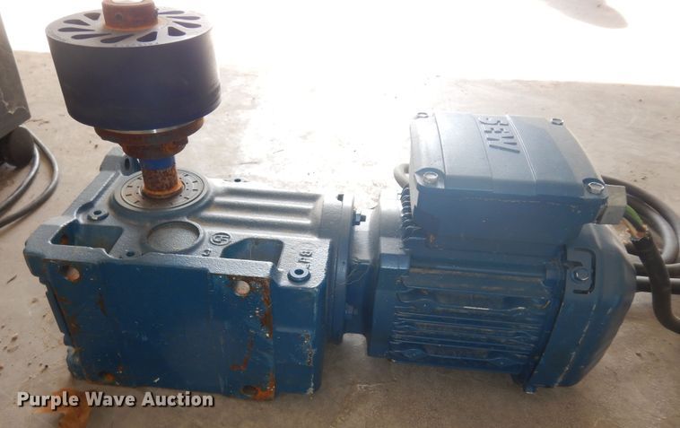 image for item JQ9765 Tools