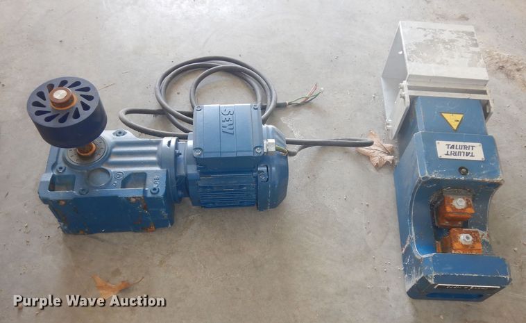 image for item JQ9765 Tools