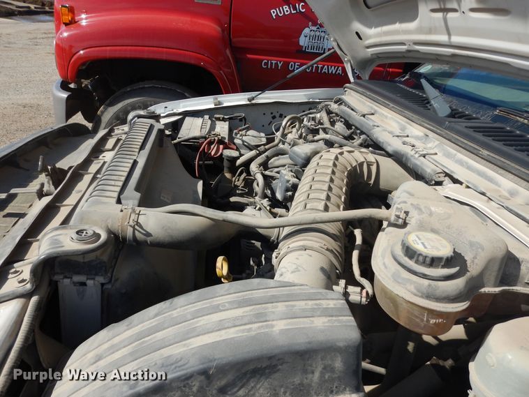 image for item JQ9766 2005 Ford F350 Super Duty XL  SuperCab flatbed pickup truck