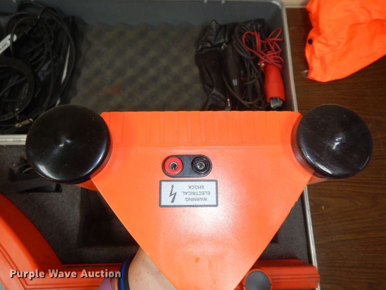 image for item JQ9767 Metrotech 9890SFL XT  locator