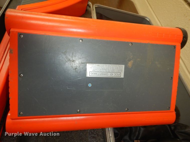 image for item JQ9767 Metrotech 9890SFL XT  locator