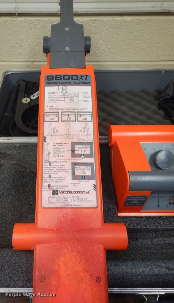 image for item JQ9767 Metrotech 9890SFL XT  locator