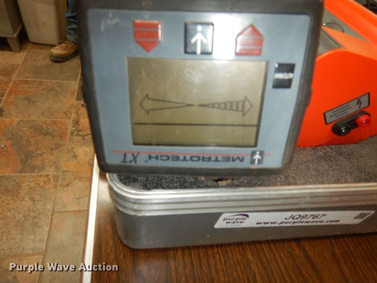 image for item JQ9767 Metrotech 9890SFL XT  locator