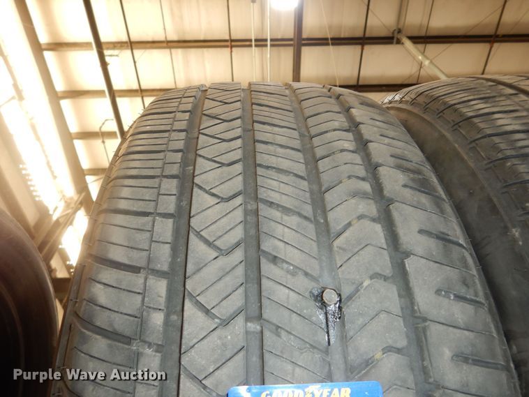 image for item JQ9778 (4) Firestone Firehawk 275/55R20 tires