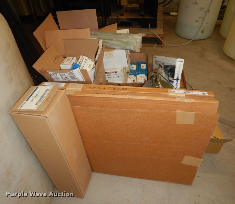 image for item JQ9779 Automotive parts and accessories