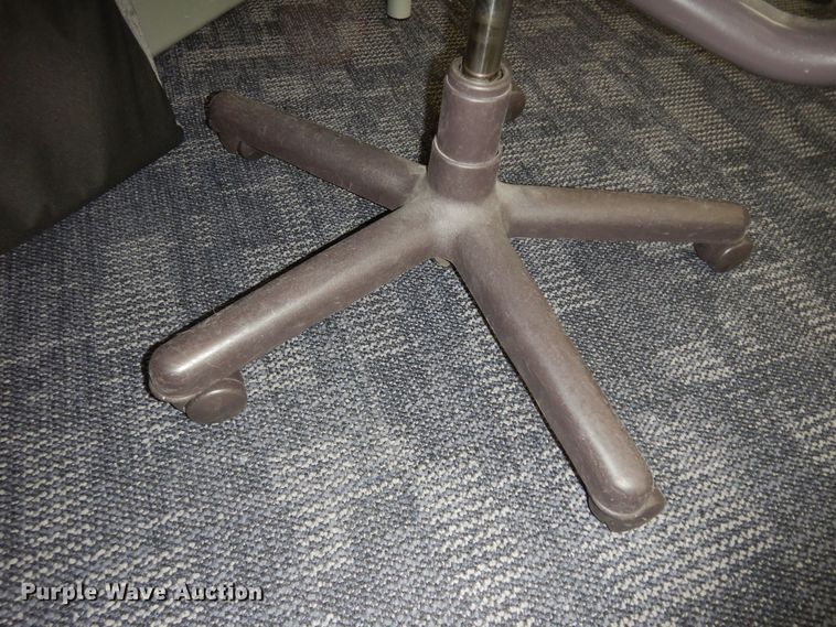 image for item JQ9804 (8) chairs