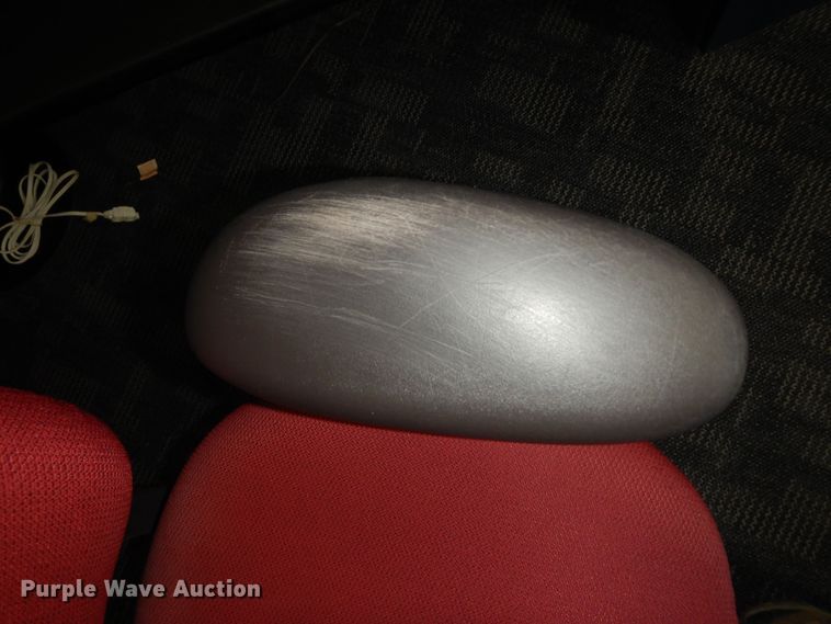 image for item JQ9804 (8) chairs