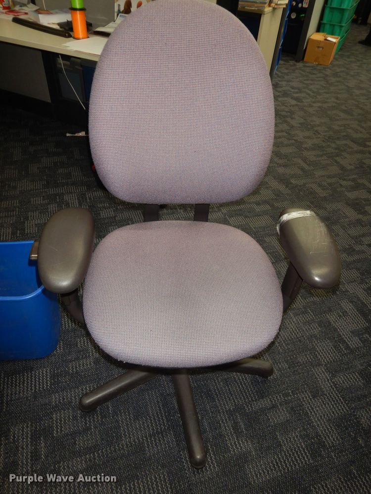 image for item JQ9804 (8) chairs