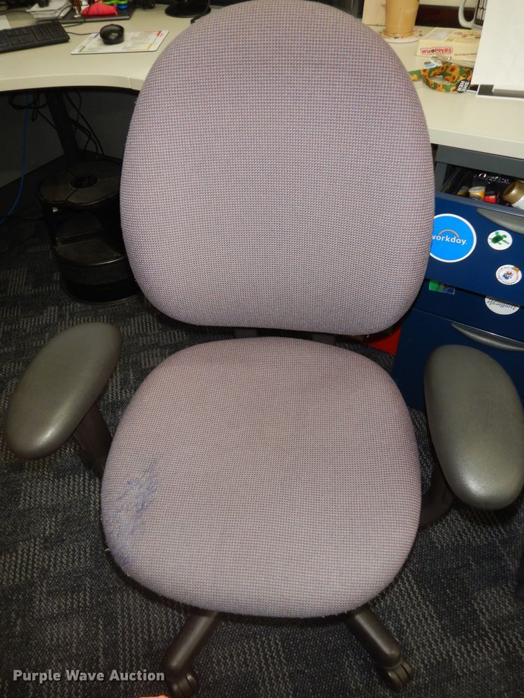 image for item JQ9804 (8) chairs