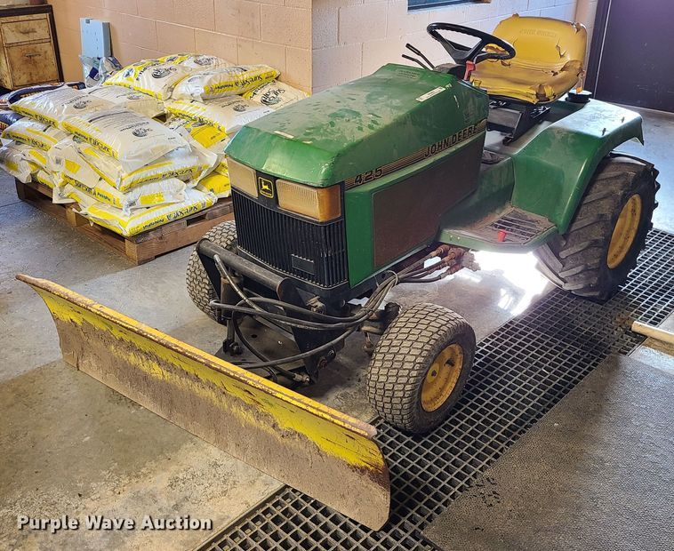 image for item JW9822 John Deere 425  lawn mower