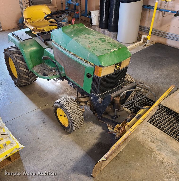 image for item JW9822 John Deere 425  lawn mower