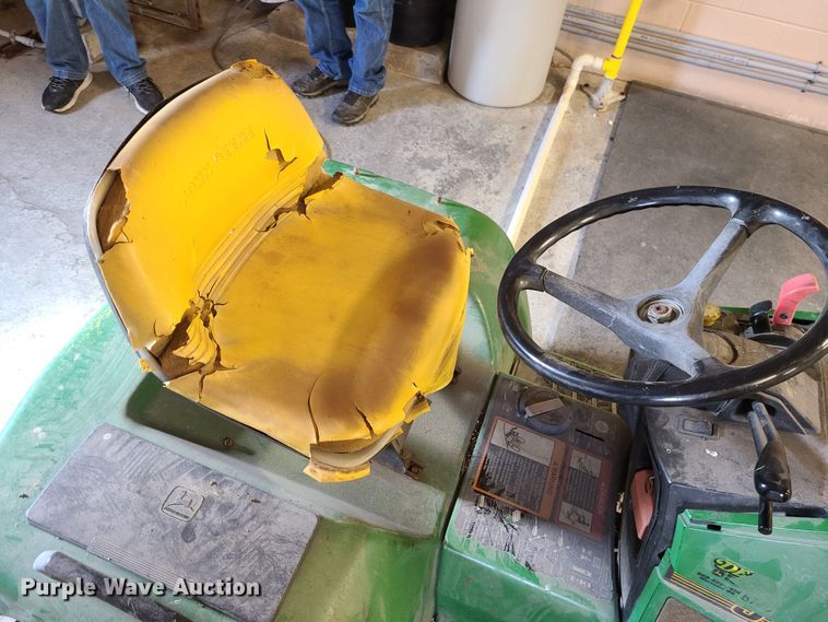 image for item JW9822 John Deere 425  lawn mower