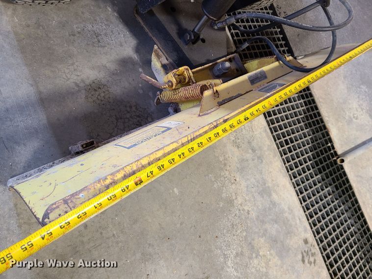 image for item JW9822 John Deere 425  lawn mower