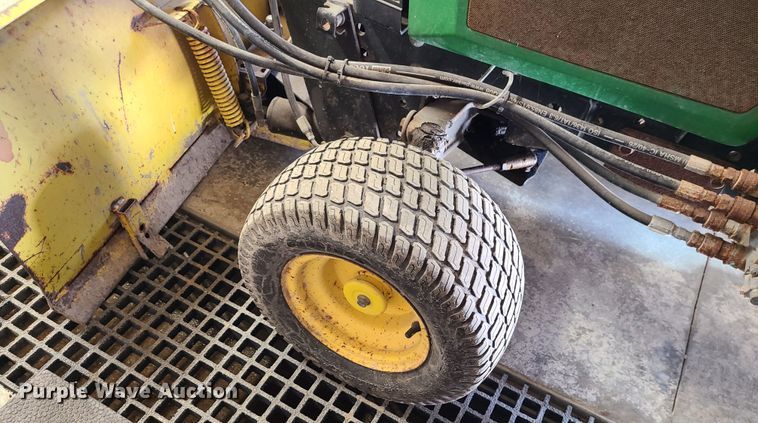 image for item JW9822 John Deere 425  lawn mower