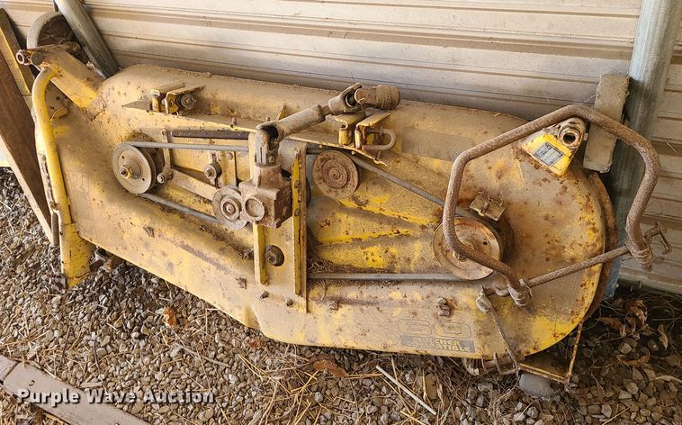 image for item JW9822 John Deere 425  lawn mower