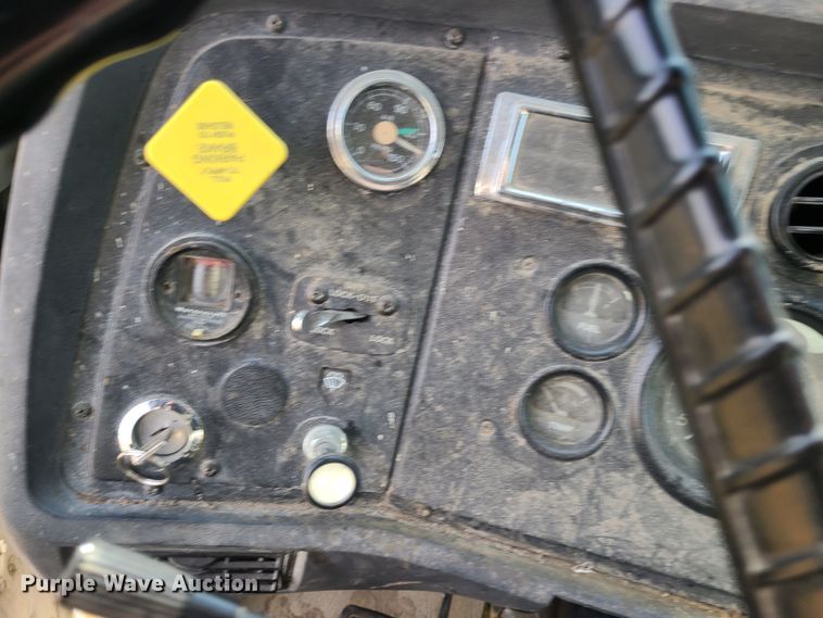 image for item JW9823 1995 Ford L8000  spreader truck