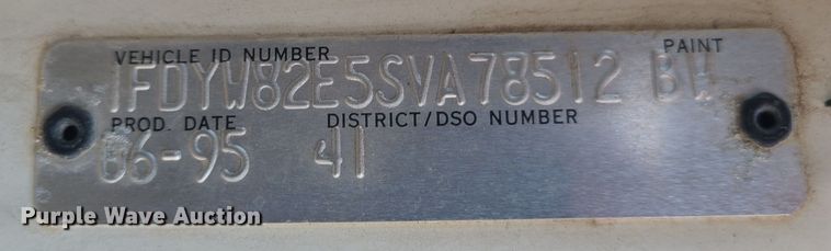 image for item JW9823 1995 Ford L8000  spreader truck