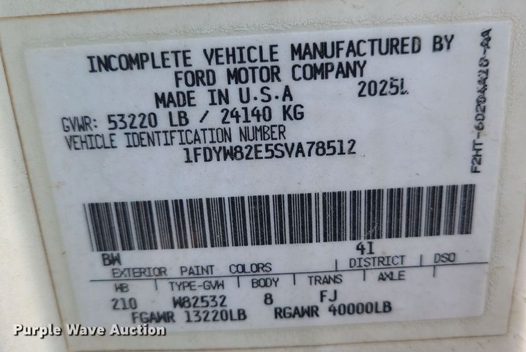 image for item JW9823 1995 Ford L8000  spreader truck