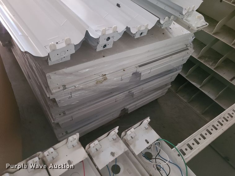 image for item JW9825 Approximately 37 fluorescent lights