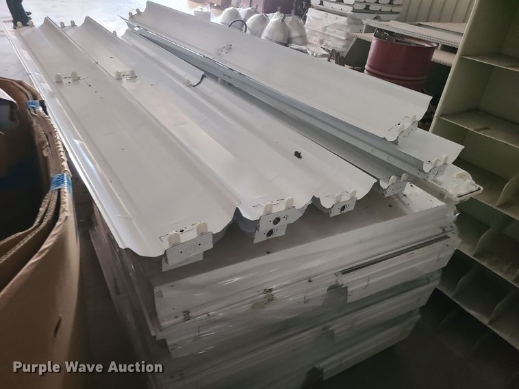 image for item JW9825 Approximately 37 fluorescent lights