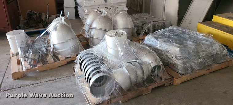 image for item JW9826 Approximately 87 lights