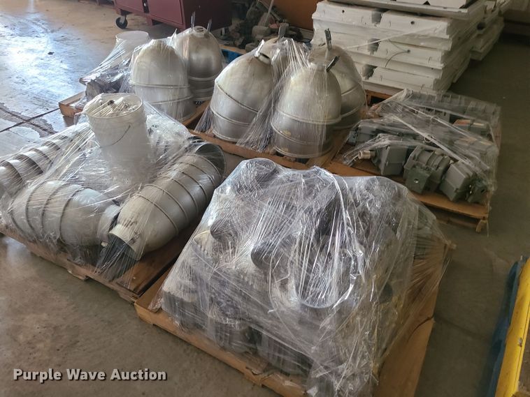 image for item JW9826 Approximately 87 lights