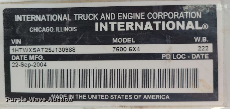 image for item JW9828 2005 International 7600  truck cab and chassis