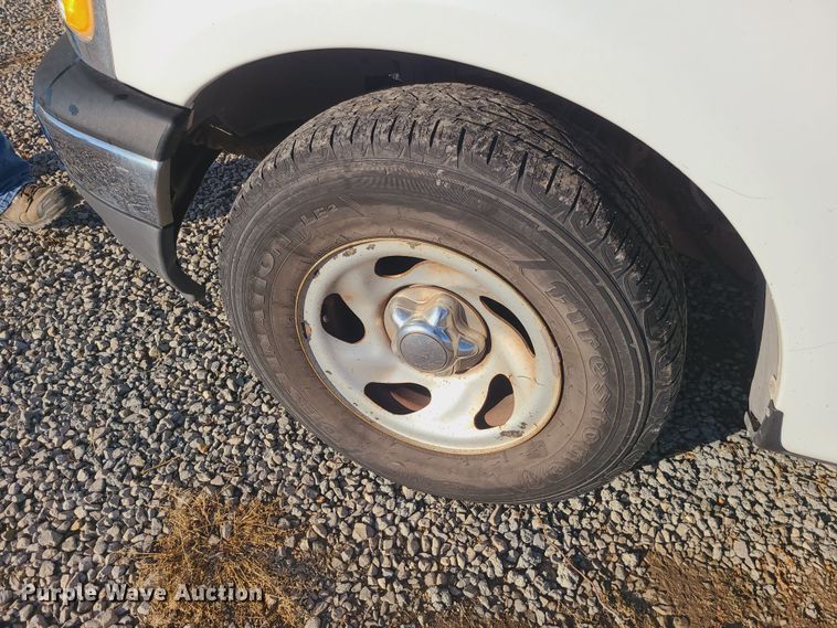 image for item JW9830 1999 Ford F150  pickup truck