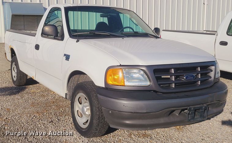 image for item JW9831 2004 Ford F150  pickup truck