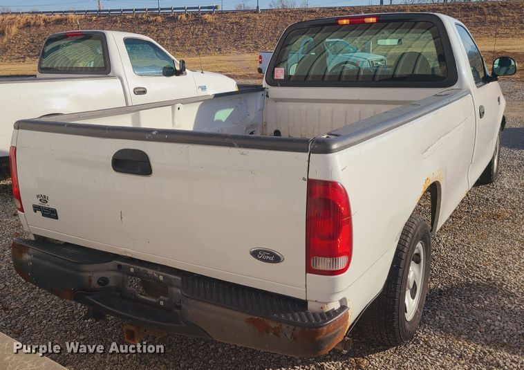 image for item JW9831 2004 Ford F150  pickup truck