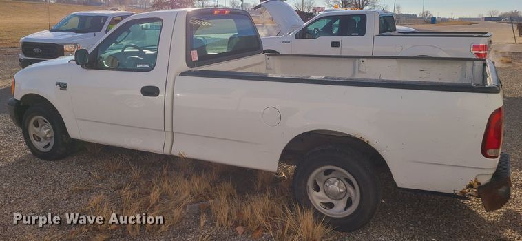 image for item JW9831 2004 Ford F150  pickup truck