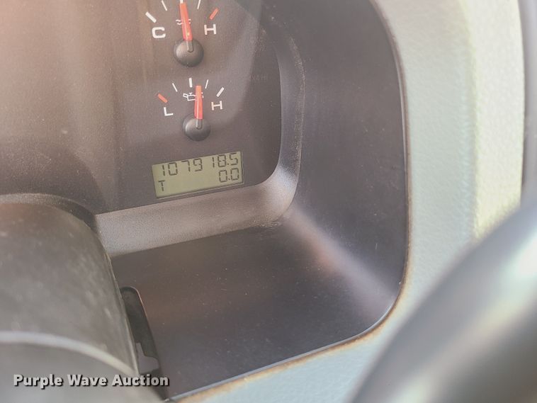 image for item JW9832 2005 Ford F150  SuperCab pickup truck