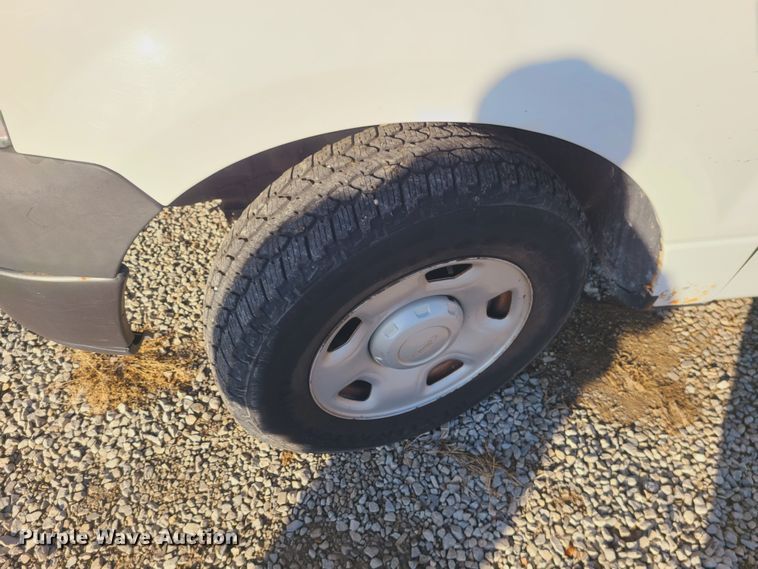 image for item JW9832 2005 Ford F150  SuperCab pickup truck