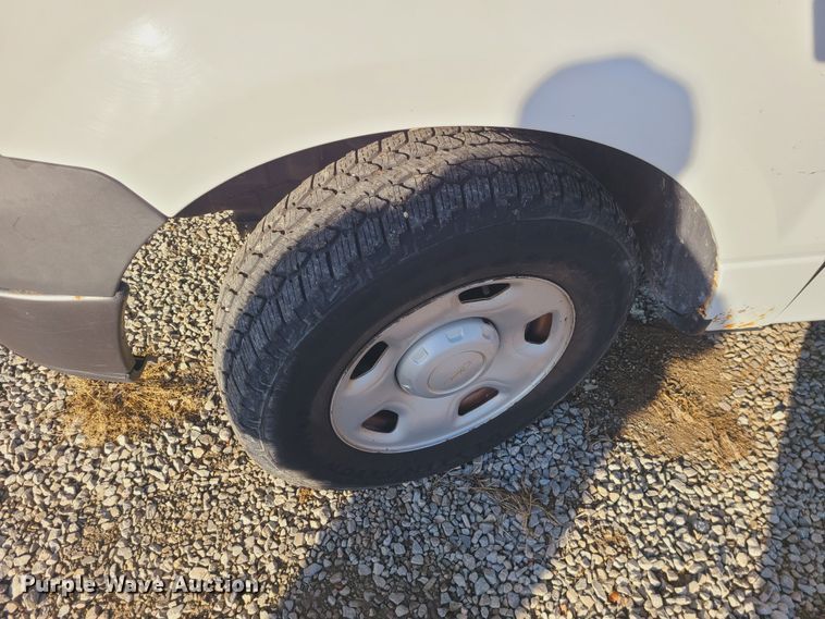 image for item JW9832 2005 Ford F150  SuperCab pickup truck