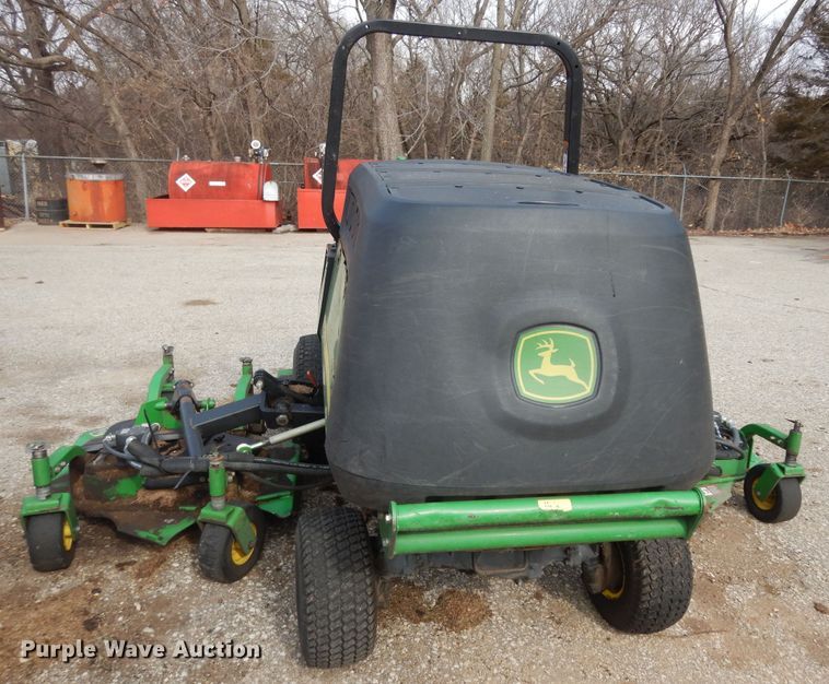 image for item KS9573 John Deere 1600 Series II  lawn mower